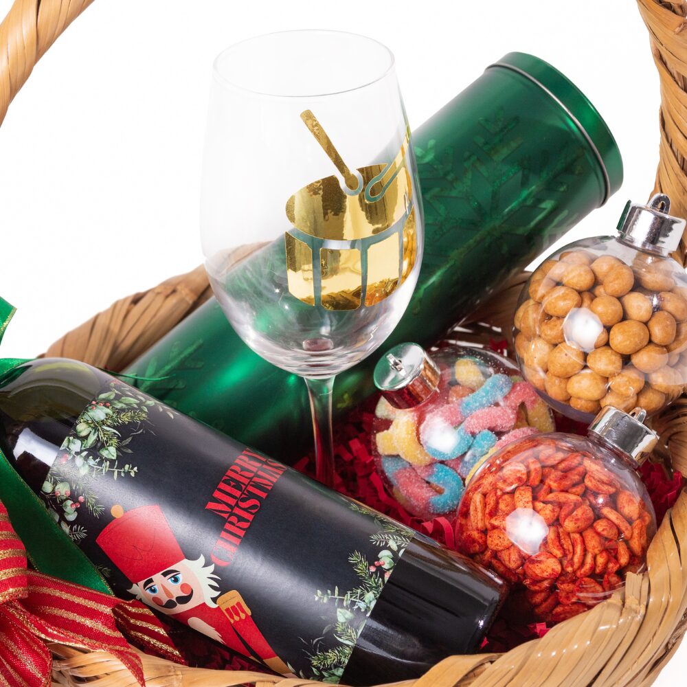 Majestic Christmas Basket - Image 2